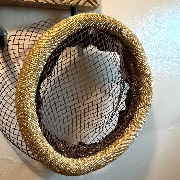 Vintage 1960s USA Shimmer Metallic Gold Ring Netting Veil Mod Boho Headband Hat main image 4